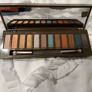 Urban Decay Eyeshadow Palette